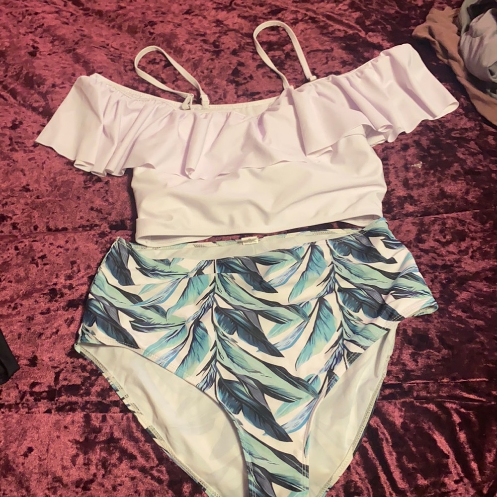 HIIGH WASTED BATHING SUIT